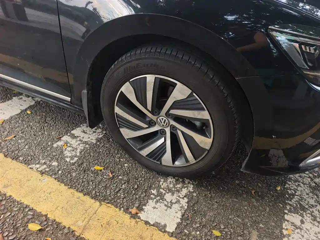 Volkswagen Passat 2019 430PHEV Luxury
