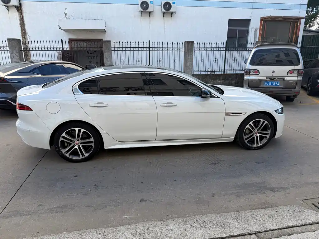 Jaguar XEL — миниатюра 18