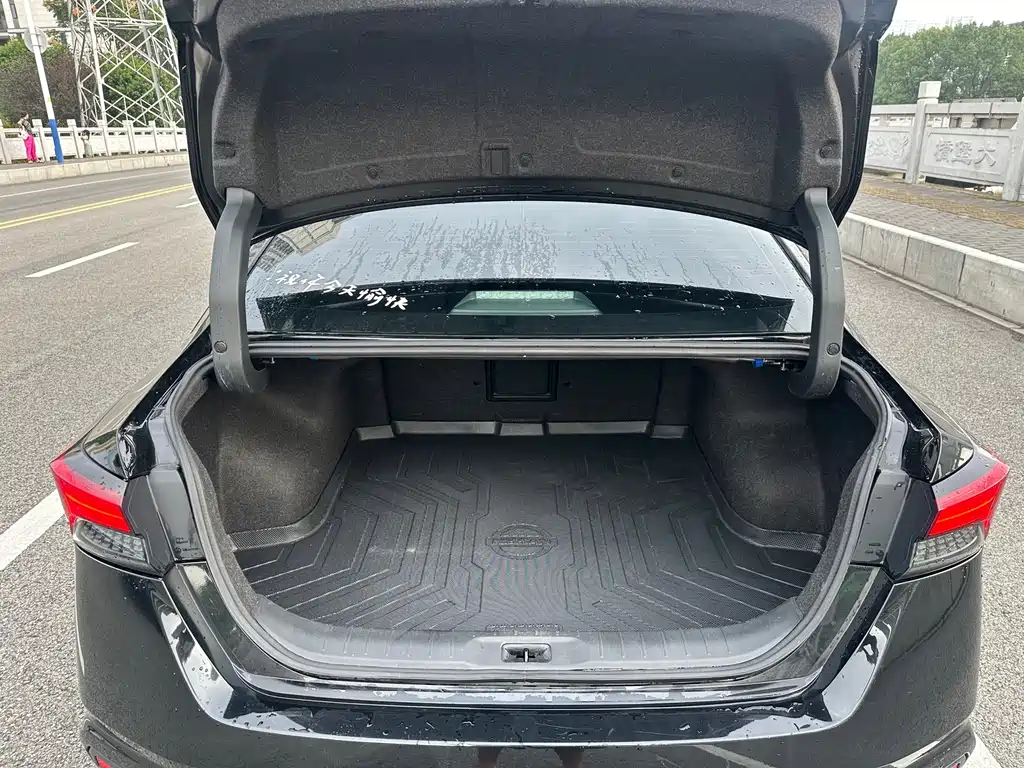 Nissan Teana — миниатюра 11