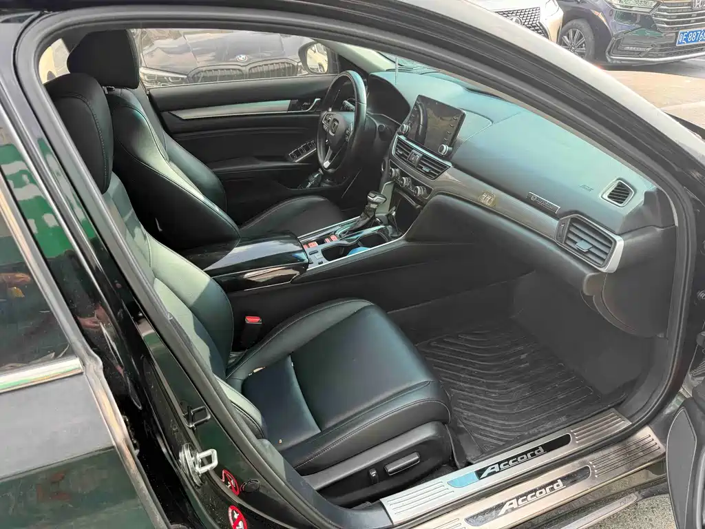 Honda Accord — миниатюра 10