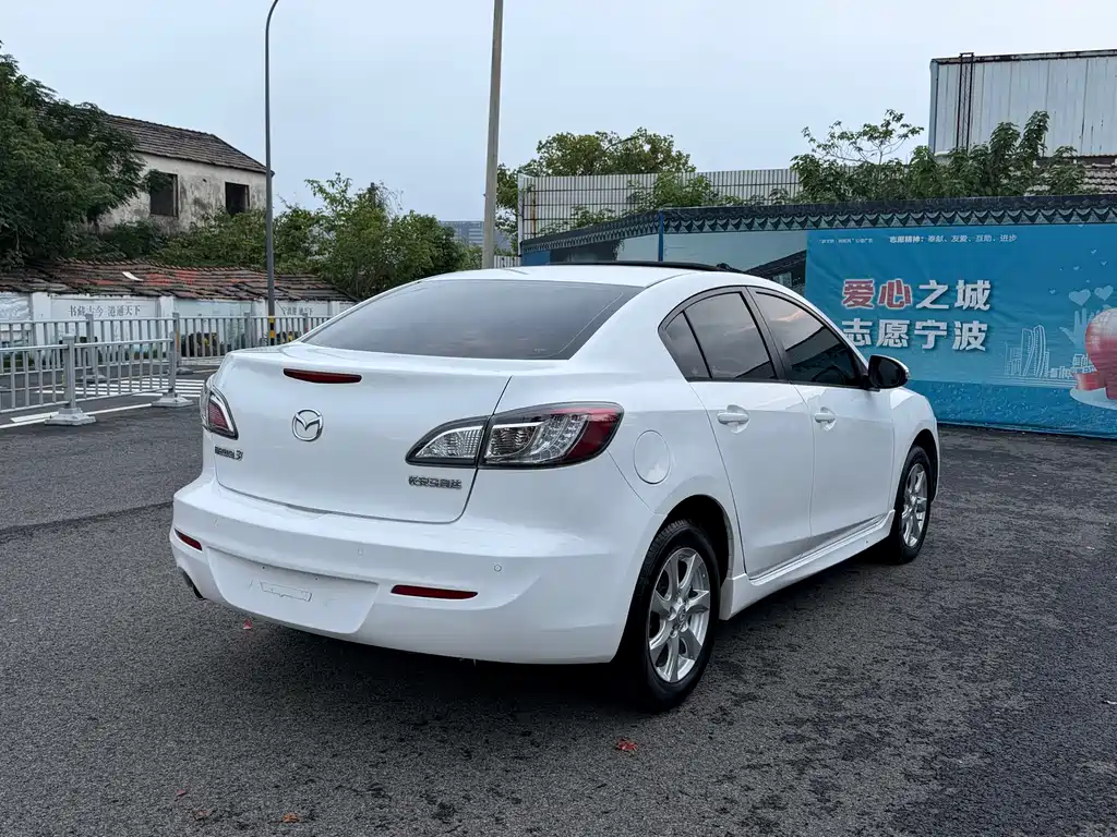 Mazda 3 Xingcheng — миниатюра 5