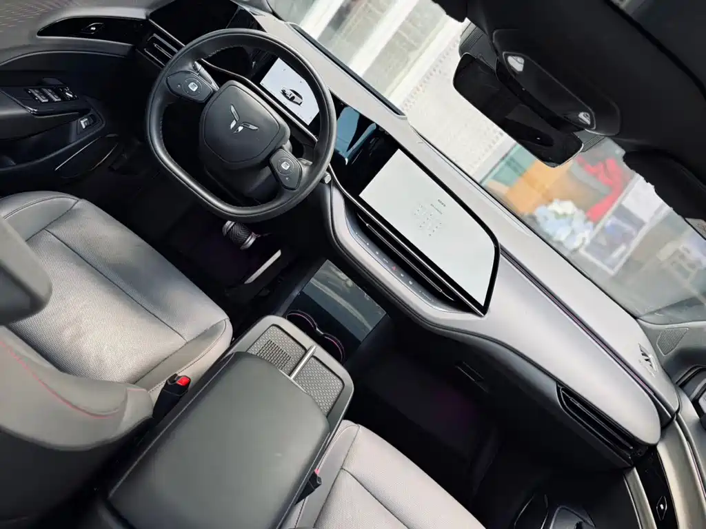 Hongqi Hongqi EH7 — миниатюра 5
