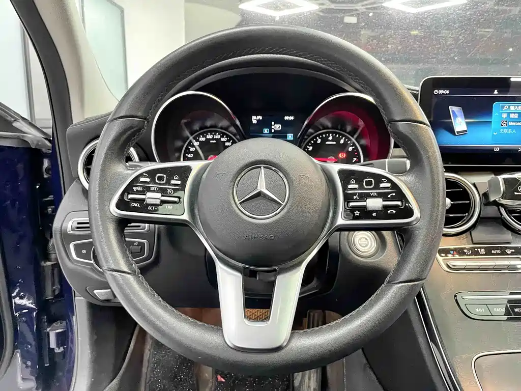 Mercedes-Benz C-Class — миниатюра 14
