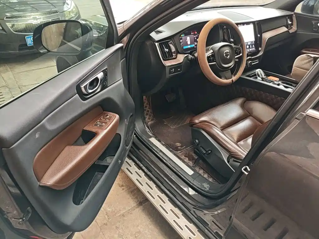 Volvo XC60 — миниатюра 16