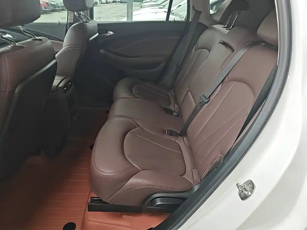 Buick Envision Plus — миниатюра 17