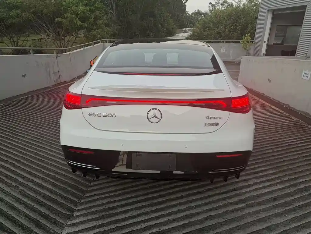 Mercedes-Benz EQE — миниатюра 5