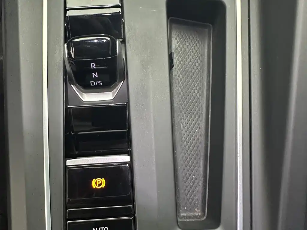 Volkswagen Golf — миниатюра 16
