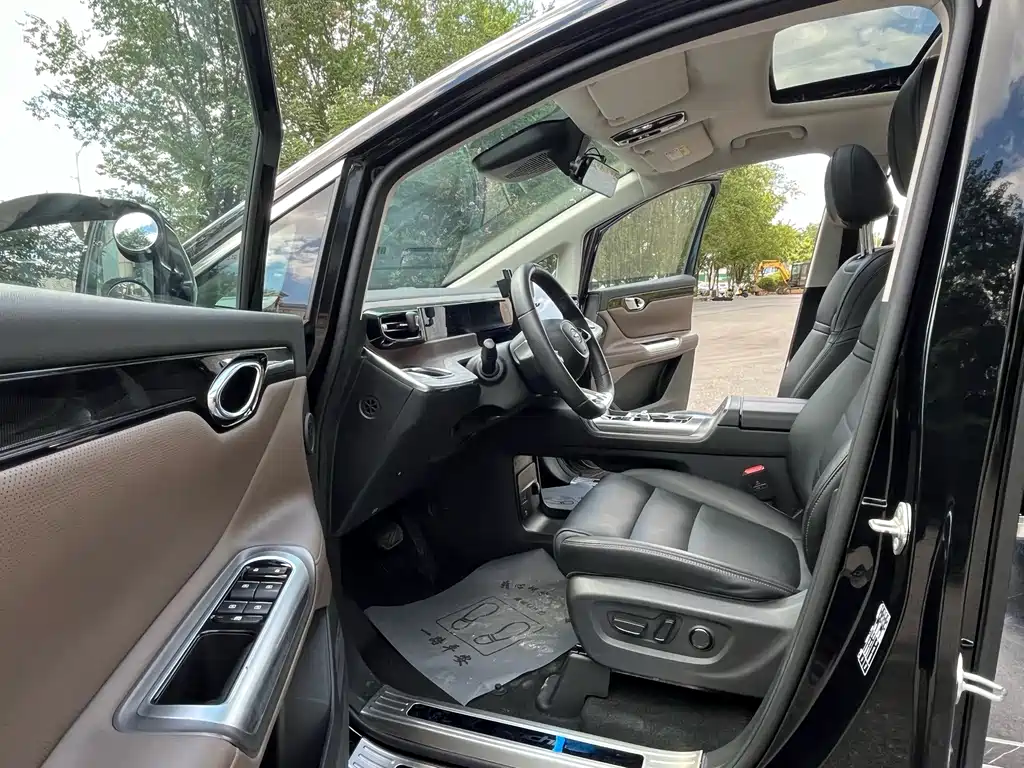 GAC Motor Trumpchi E8 PHEV — миниатюра 15
