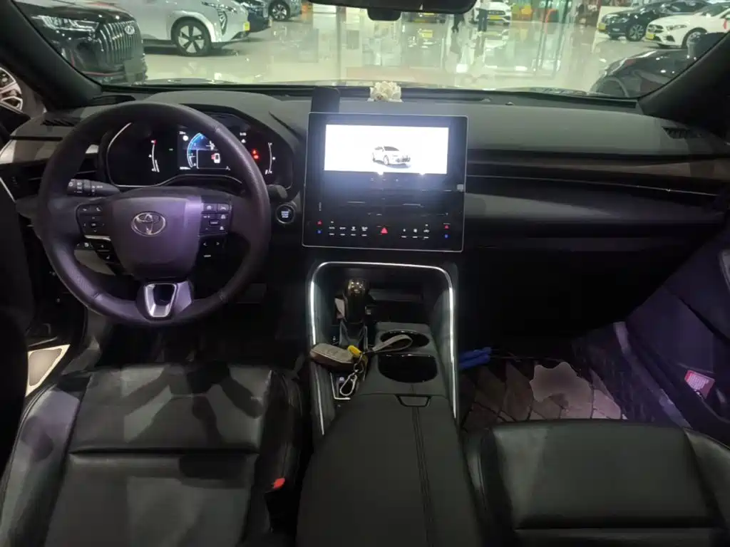 Toyota Avalon — миниатюра 10