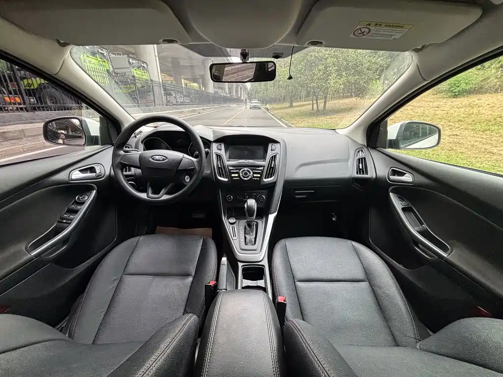 Ford Focus — миниатюра 9