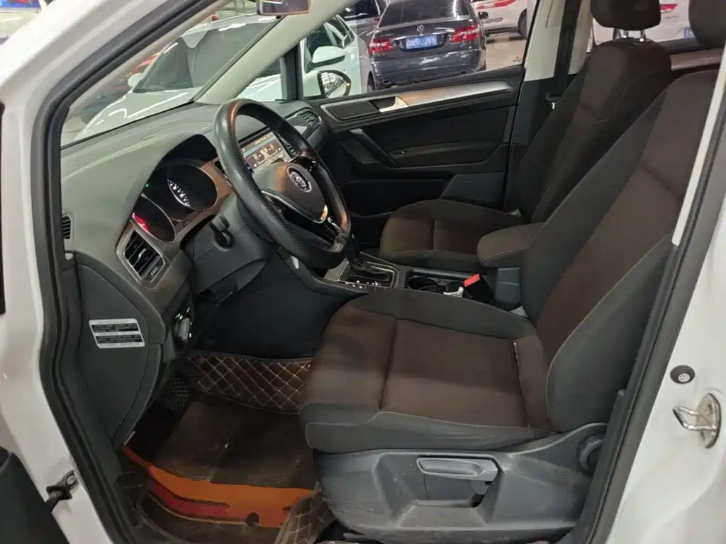 Volkswagen Golf Sportsvan — миниатюра 15