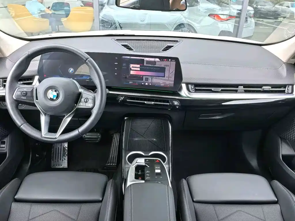 BMW X2 (Import) — миниатюра 5