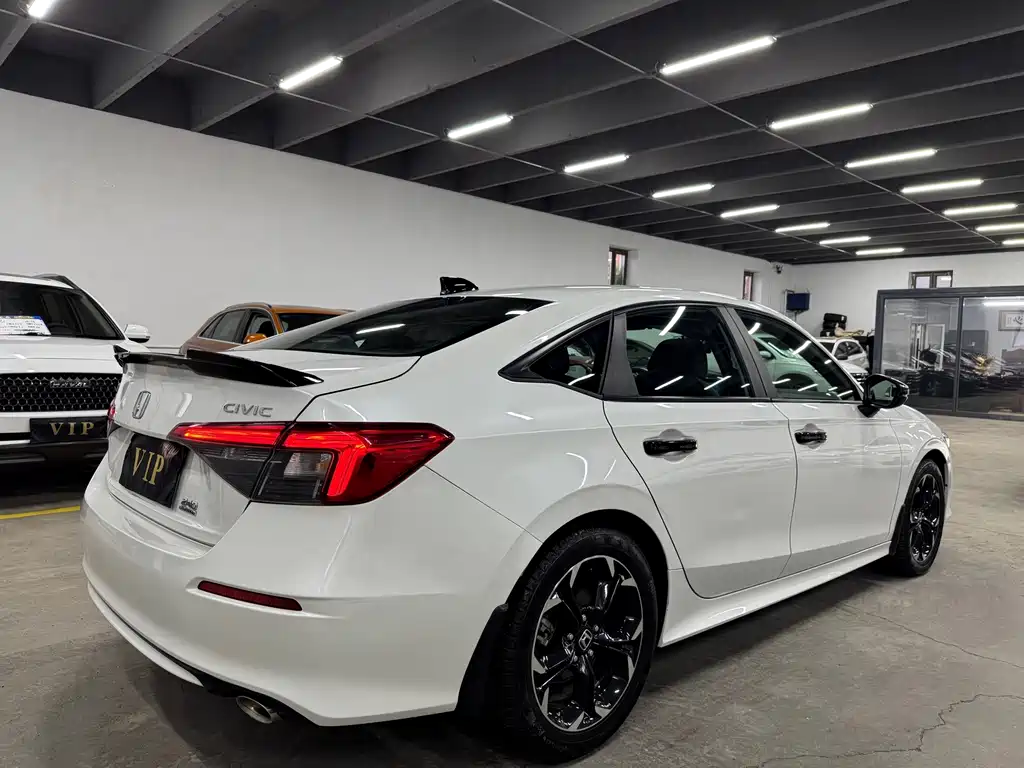 Honda Civic — миниатюра 7