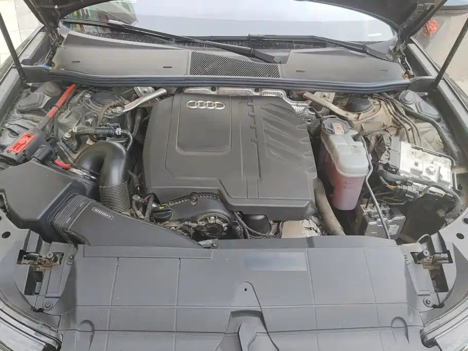 Audi A6L — миниатюра 10