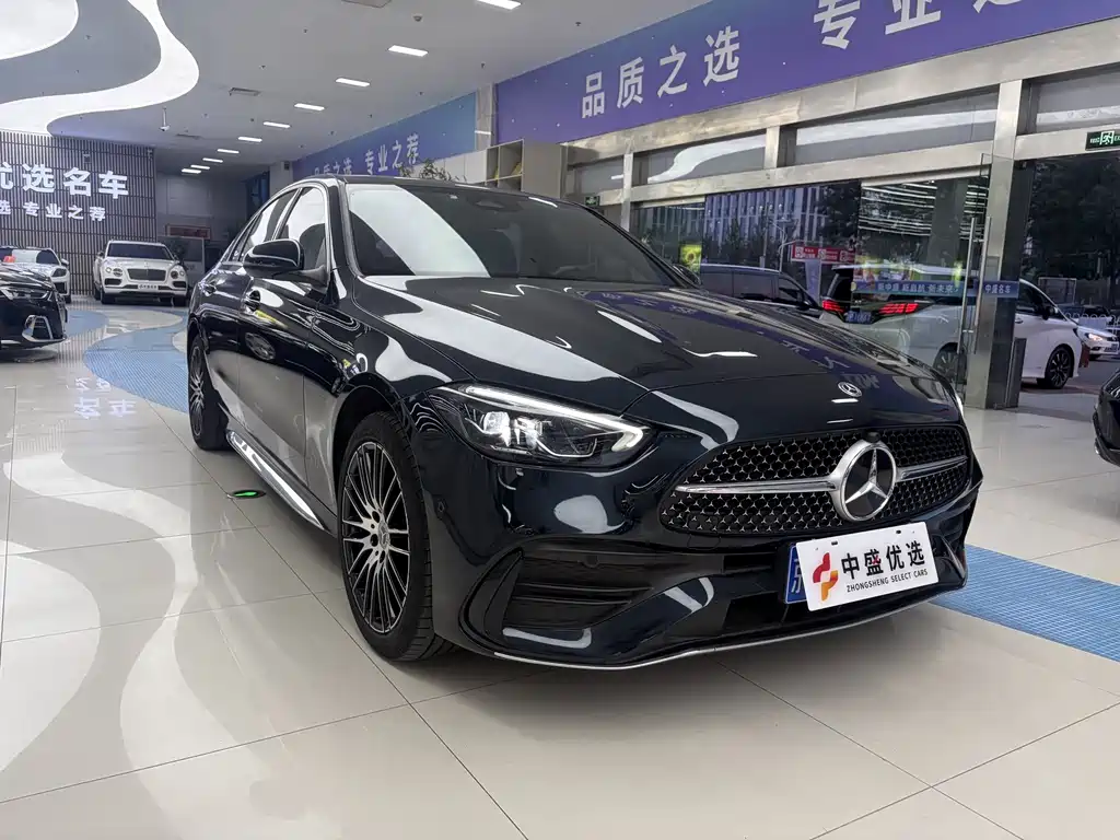Mercedes-Benz C-Class — миниатюра 2