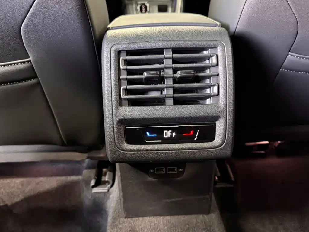 Volkswagen Golf — миниатюра 18