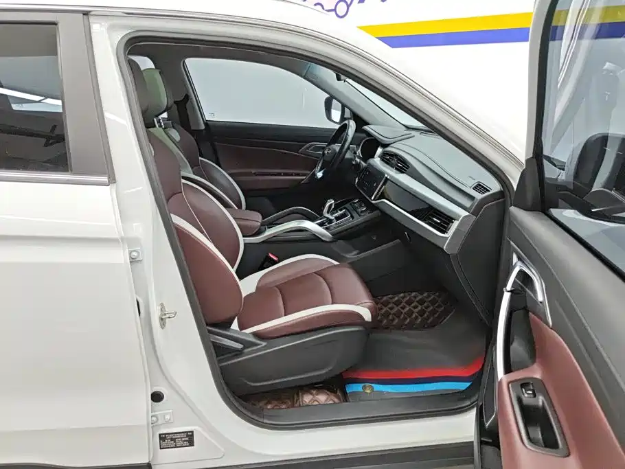 Geely Boyue — миниатюра 8