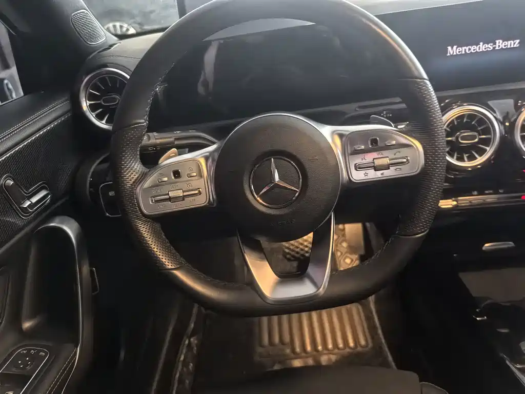Mercedes-Benz A-Class — миниатюра 14
