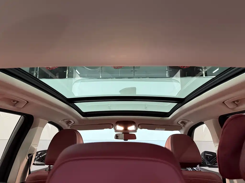 BMW iX3 - фото 14