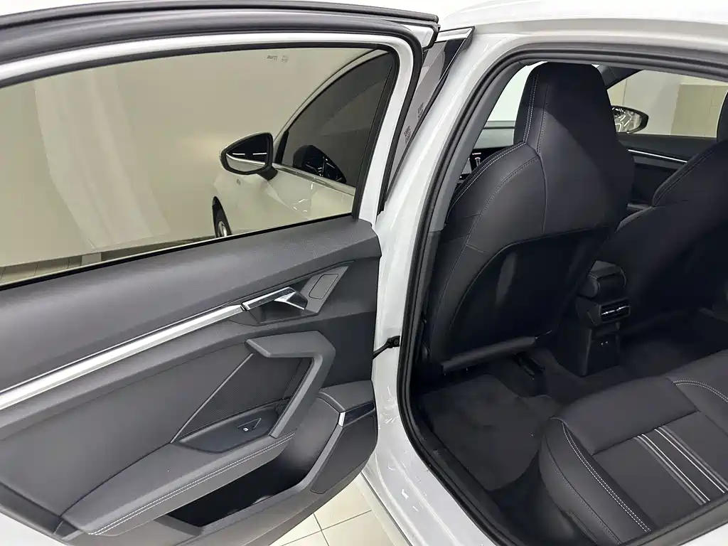 Audi A3 — миниатюра 12
