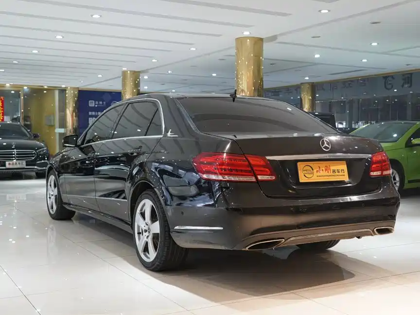 Mercedes-Benz E-Class — миниатюра 13