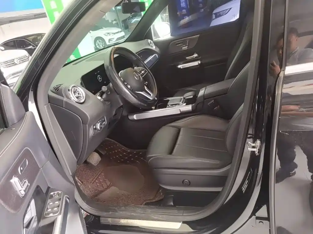 Mercedes-Benz GLB — миниатюра 15