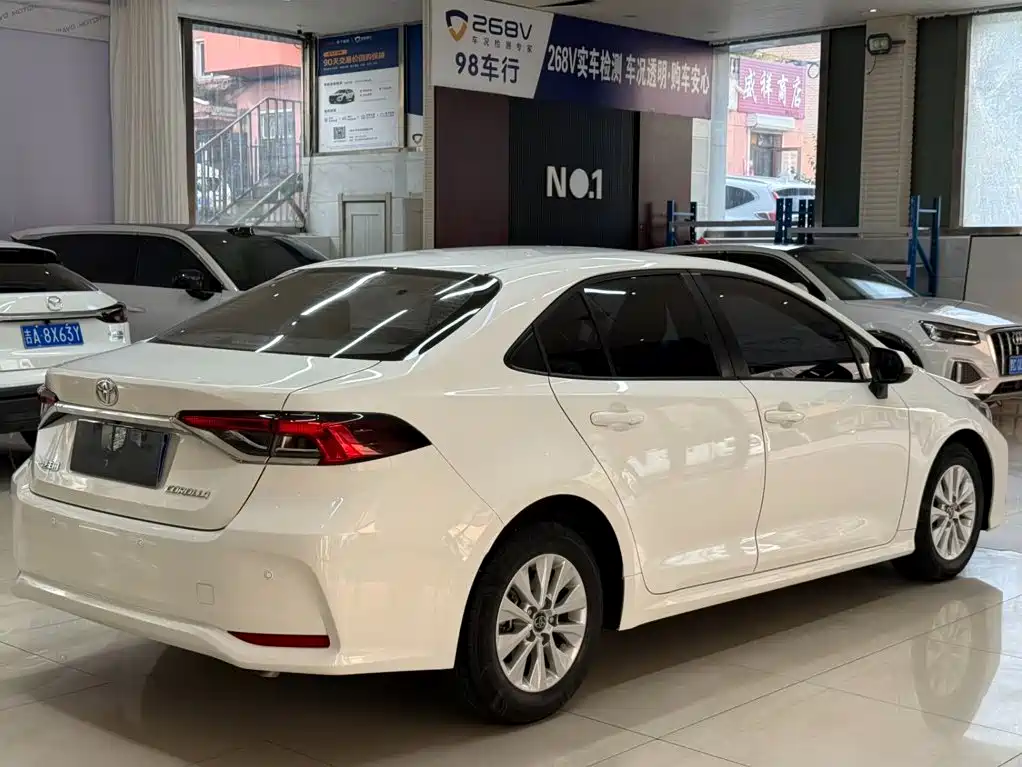 Toyota Corolla — миниатюра 4