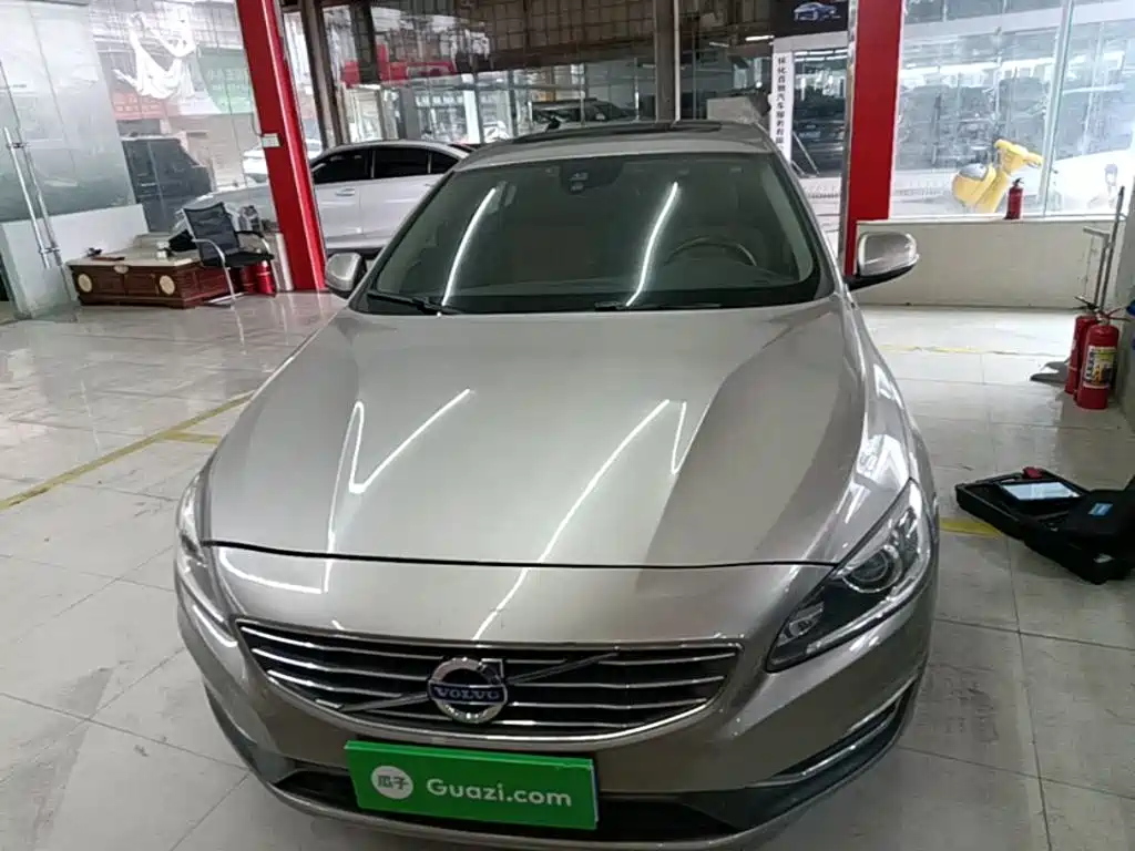 Volvo S60 — миниатюра 3