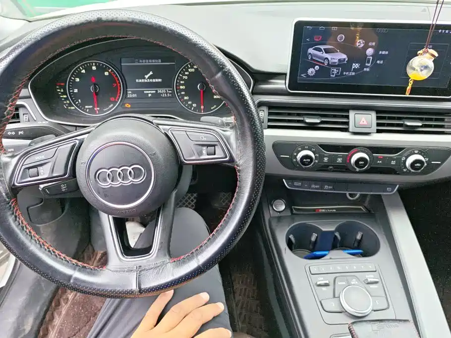 Audi A4L — миниатюра 12