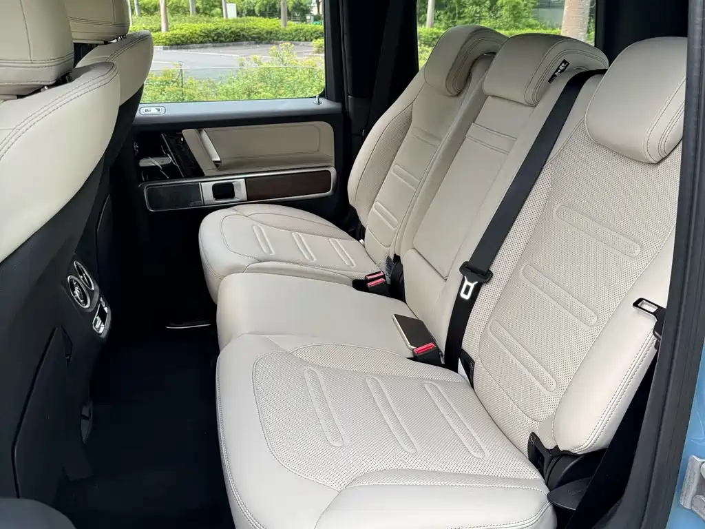 Mercedes-Benz G-Class — миниатюра 13