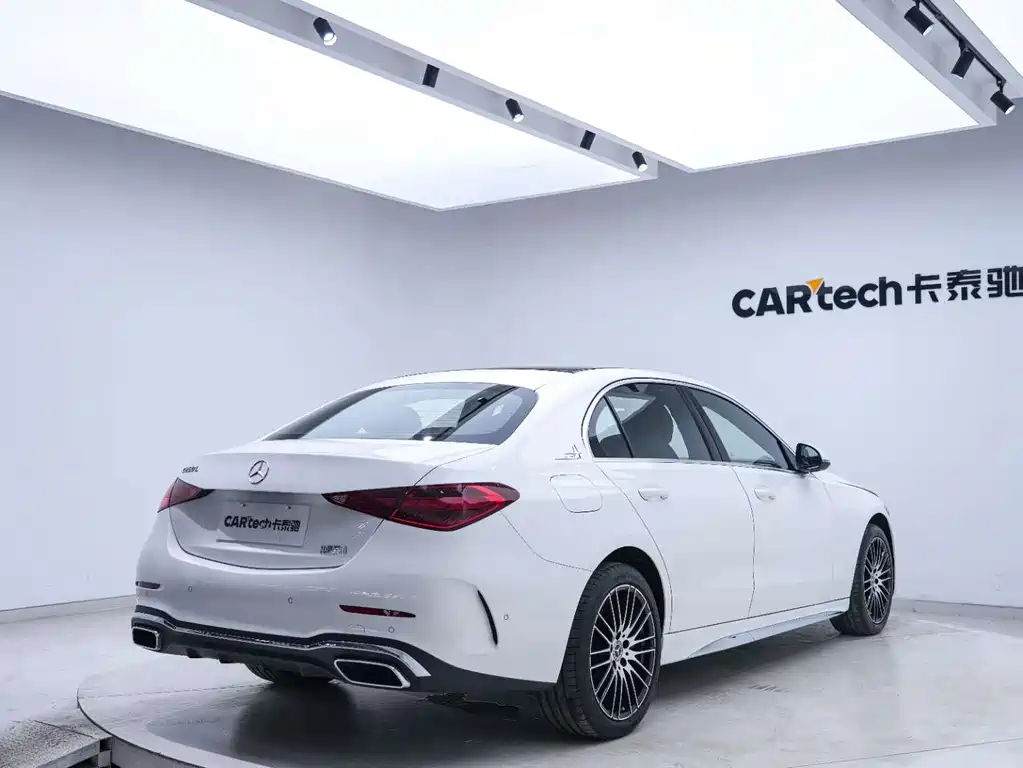 Mercedes-Benz C-Class — миниатюра 20