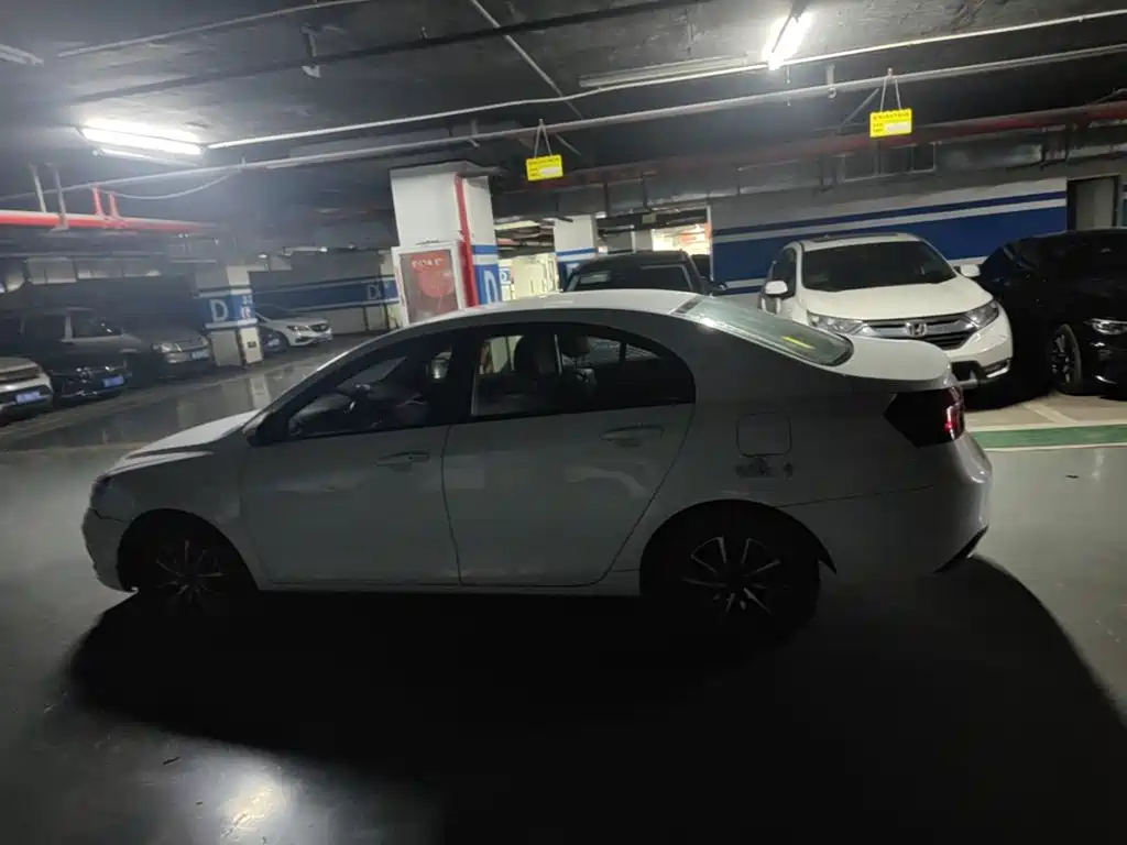 Geely Emgrand — миниатюра 4