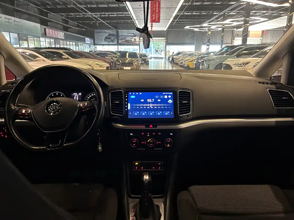 Volkswagen Sharan — миниатюра 11