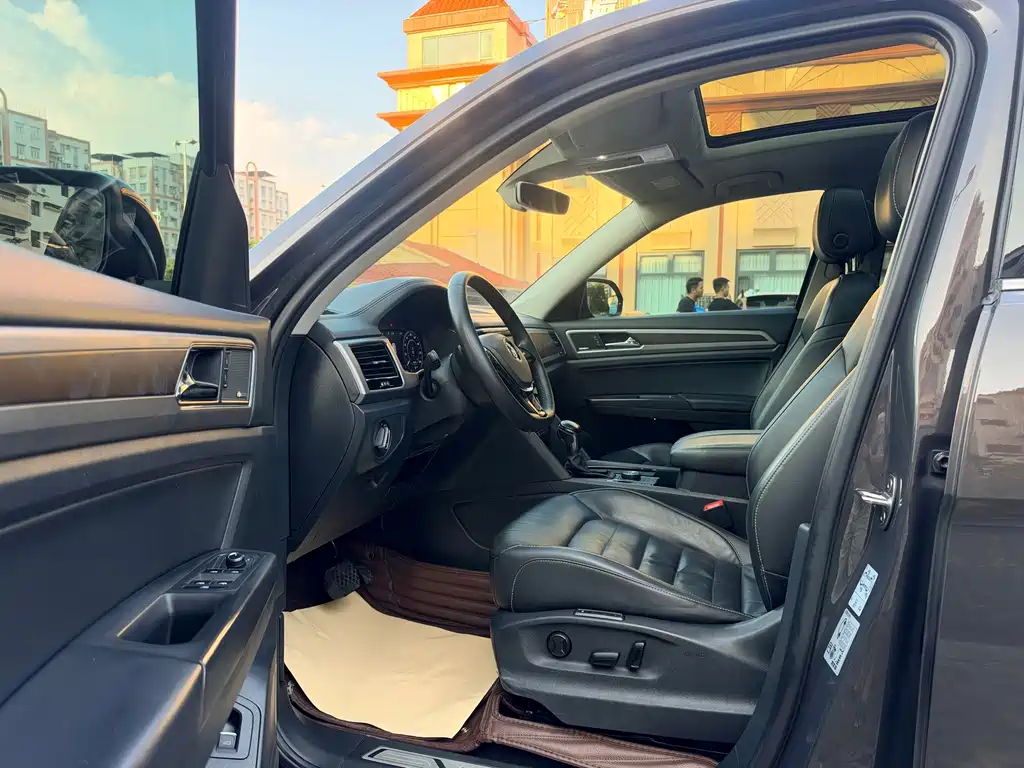 Volkswagen Teramont — миниатюра 11