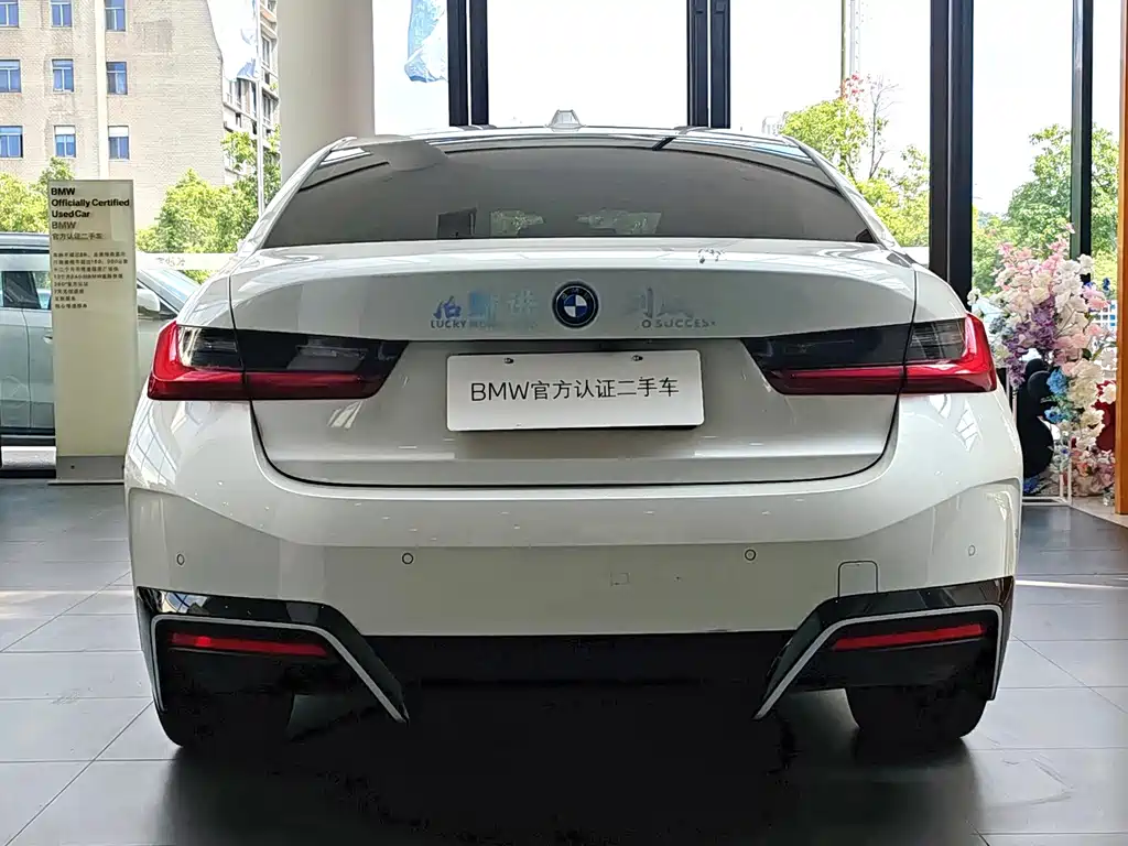 BMW i3 — миниатюра 6
