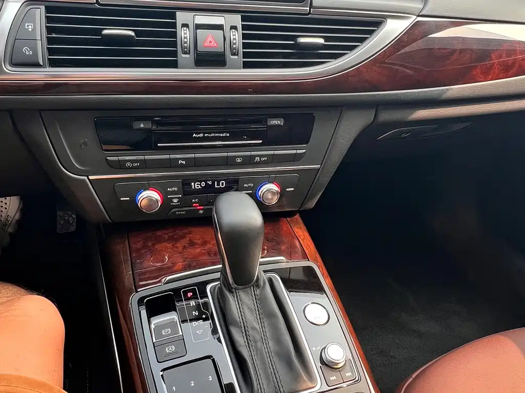 Audi A6L — миниатюра 7