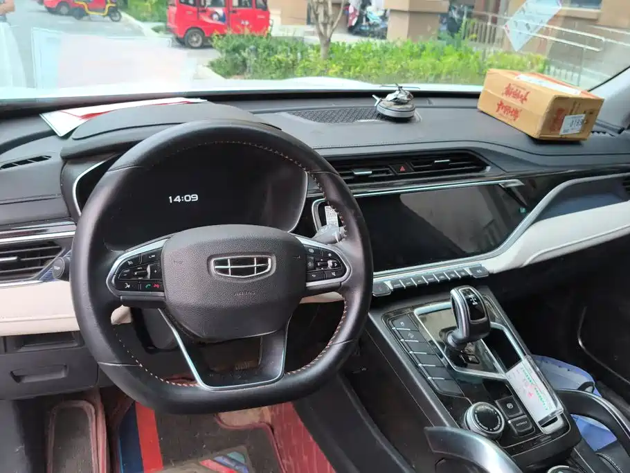 Geely Boyue — миниатюра 12
