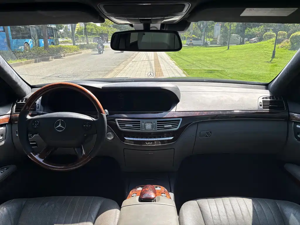 Mercedes-Benz S-Class — миниатюра 6