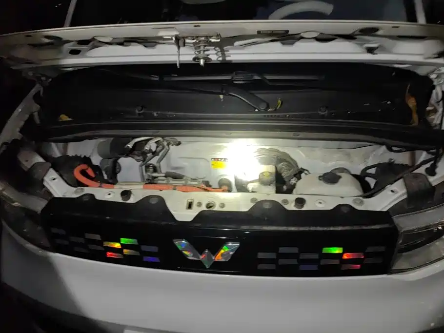 Wuling MINIEV — миниатюра 10