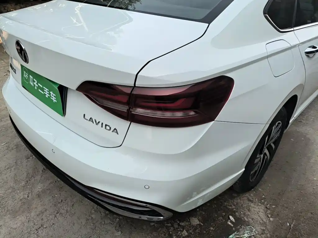 Volkswagen Lavida — миниатюра 8