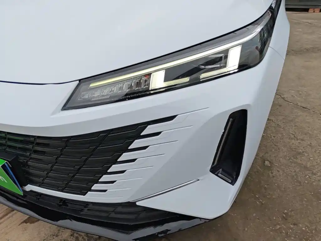 Changan Yida — миниатюра 24