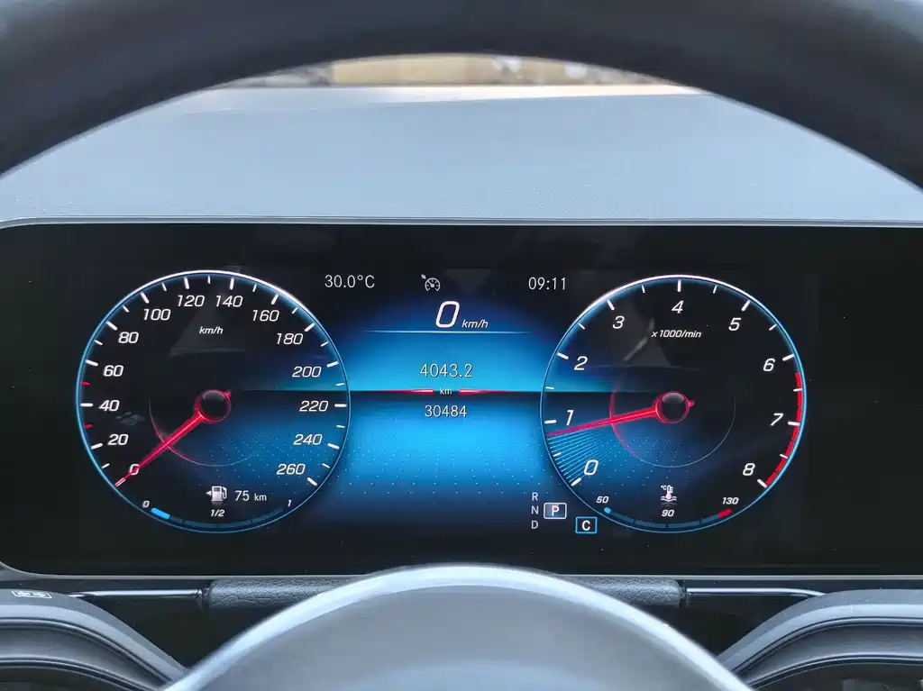 Mercedes-Benz GLA — миниатюра 5