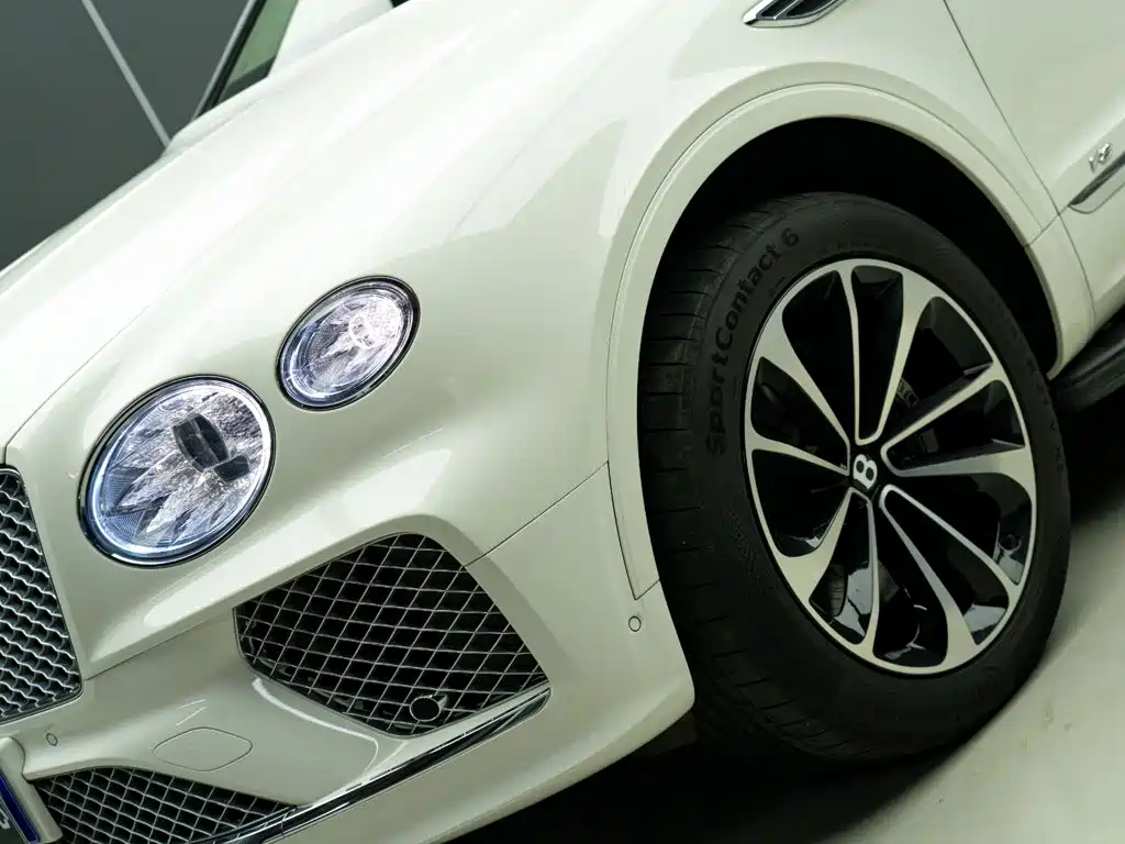 Bentley Bentayga — миниатюра 3