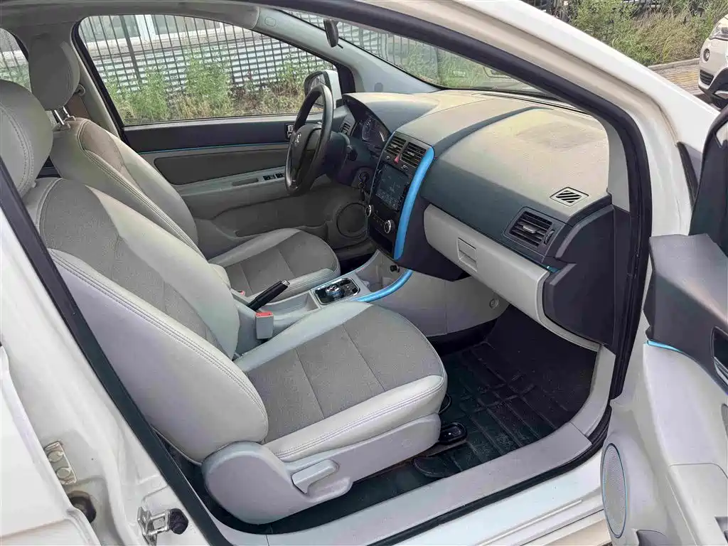 BAIC New Energy EV — миниатюра 12