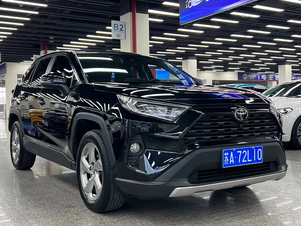 Toyota RAV4 2021 2.0L CVT PLUS