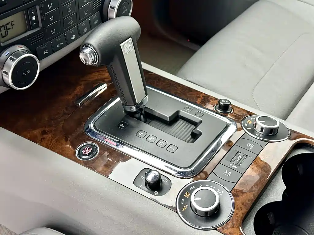 Volkswagen Touareg — миниатюра 13