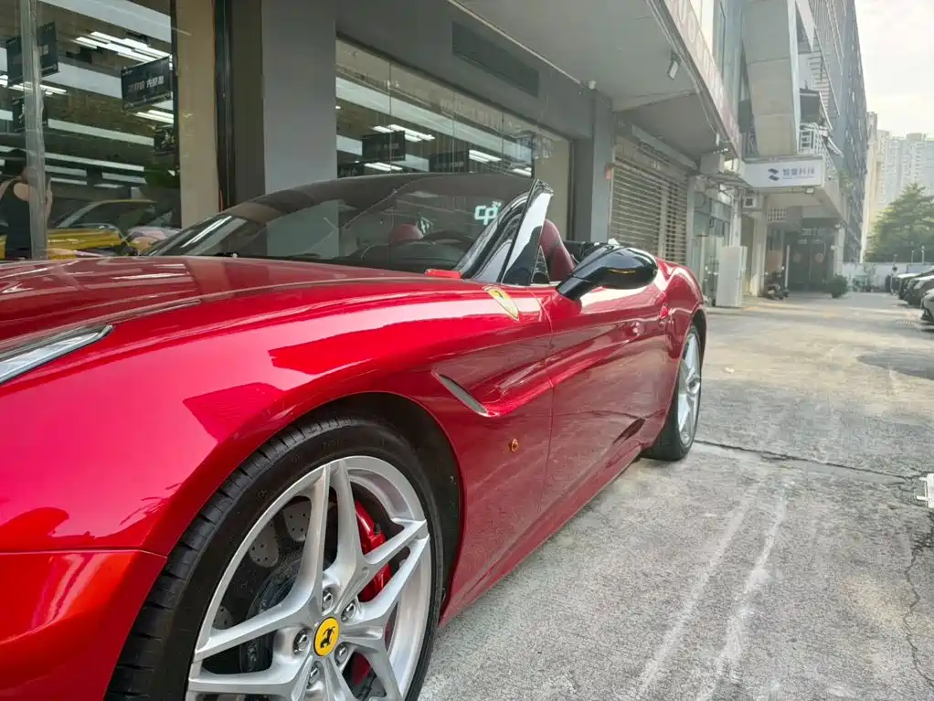 Ferrari California T — миниатюра 7