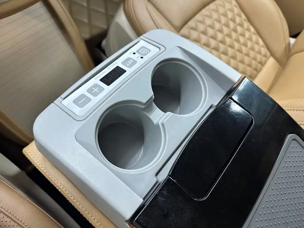 Mercedes-Benz V-Class V 260 L Premium Extended Edition, фото 21