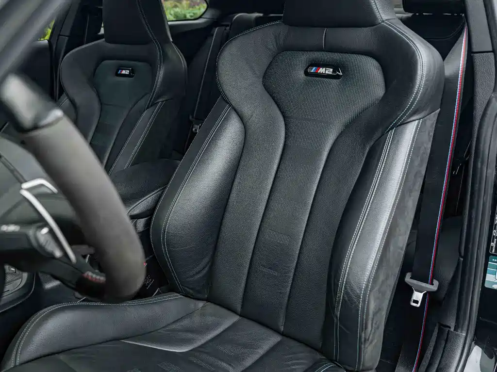 BMW M2 — миниатюра 12