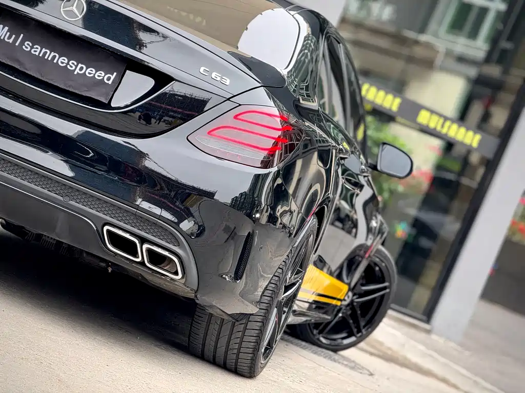 MERCEDES-BENZ C CLASS AMG